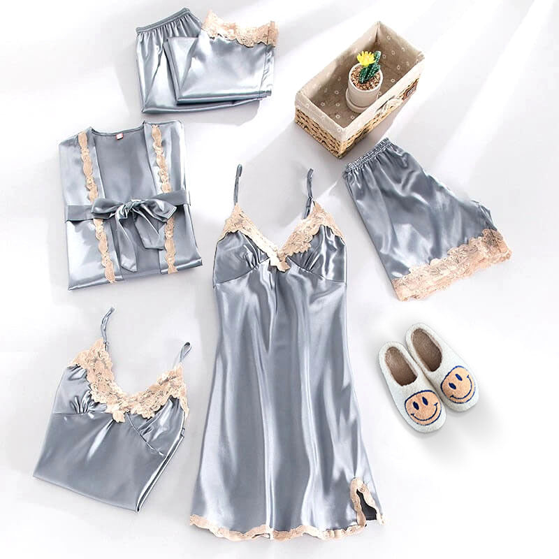 Classic Vintage Garment with a Flattering Fit