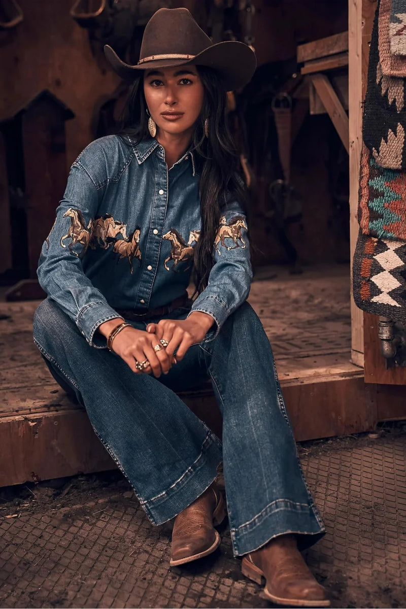 Beautifully Crafted Shirt in a Classic Style