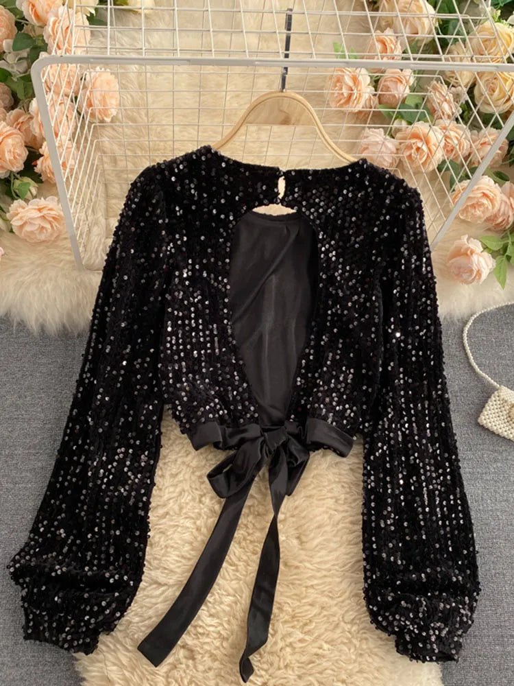 Classic Vintage & Enduringly Stylish Blouse