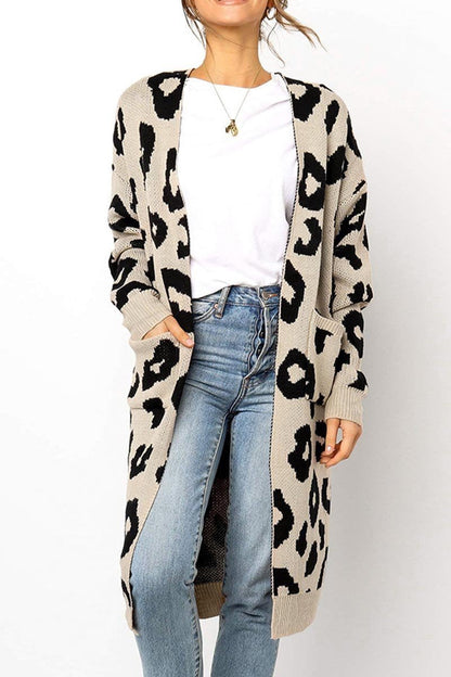 Effortlessly Elegant Cardigan with a Timeless Design