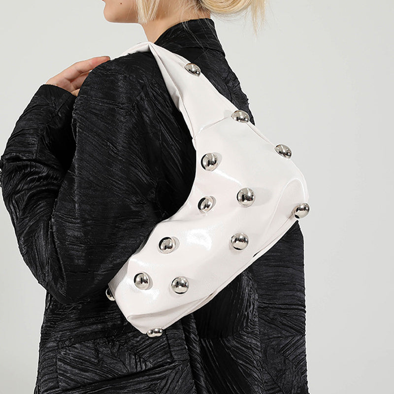 Effortlessly Elegant Bag with a Timeless Design