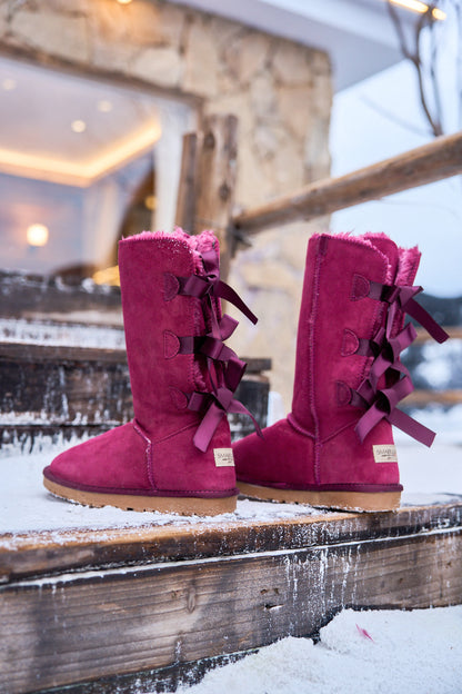 Effortlessly Elegant Boots with a Timeless Design