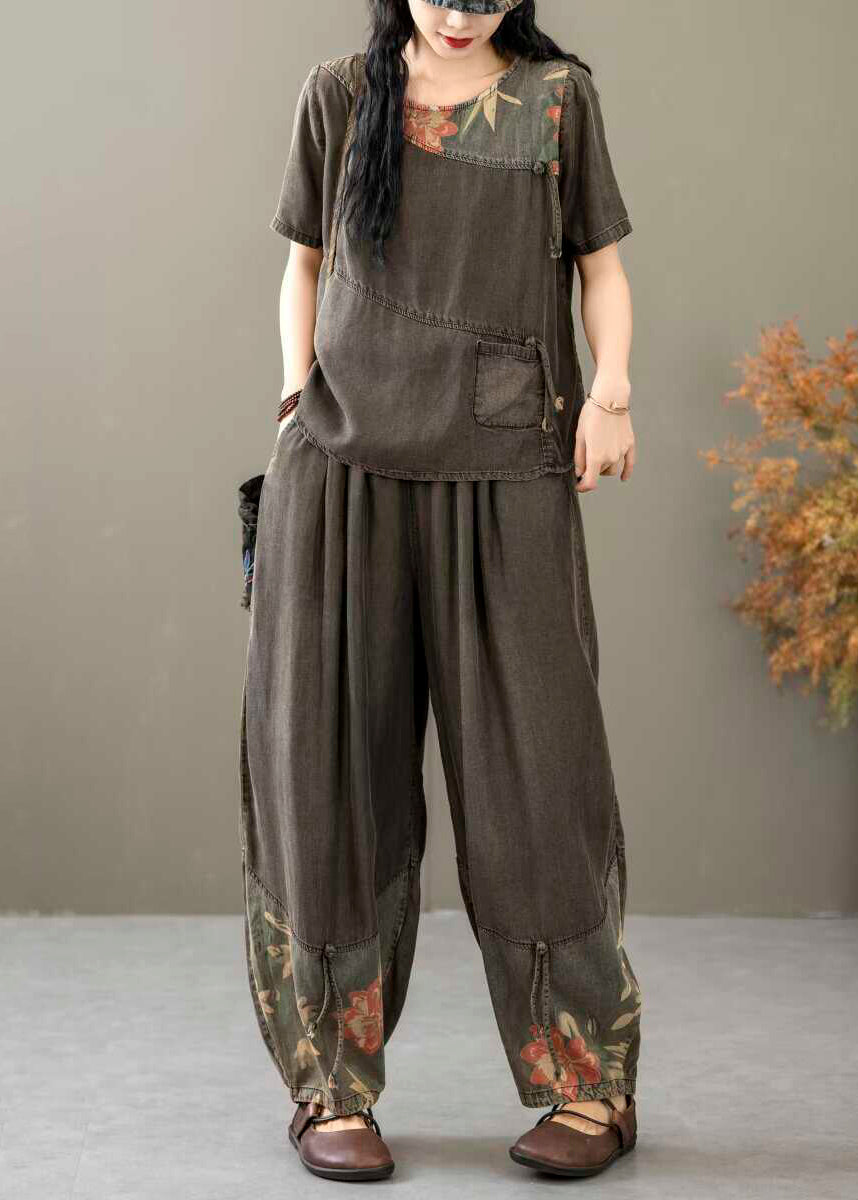 A Vintage Style Pants with Delicate Timeless Details