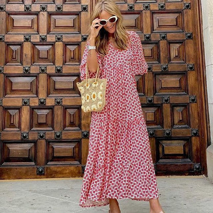 Classic Vintage Dress with a Flattering Fit