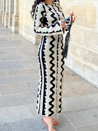 Sophisticated Dress with a Clean Classic Look