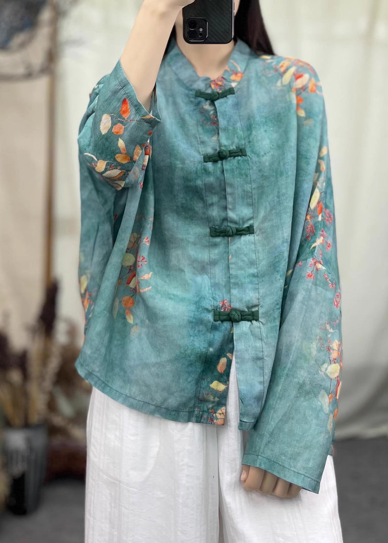 Classic Vintage Coat with a Flattering Fit