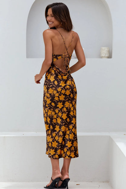 Gracefully Styled Dress for Any Occasion