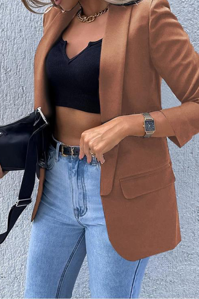 Sophisticated Garment with a Clean Classic Look