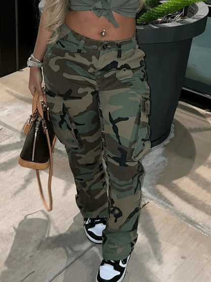 Classic Vintage Pants with a Flattering Fit