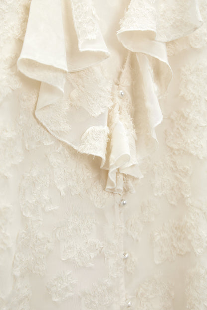 Beautifully Finished Blouse in a Timeless Design