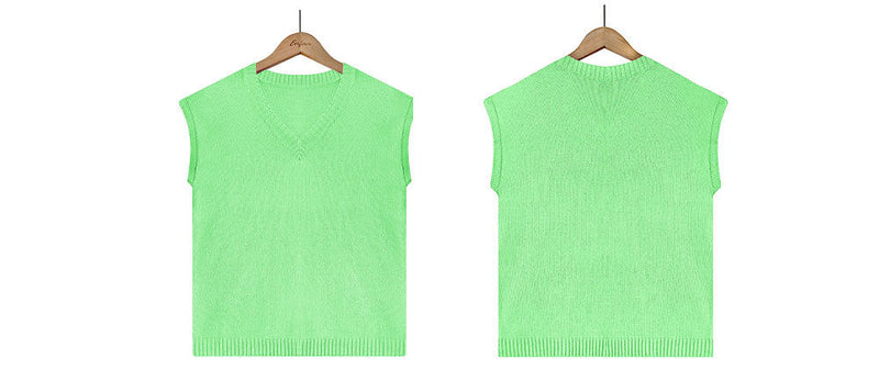 Sophisticated T-Shirt with a Clean Classic Look