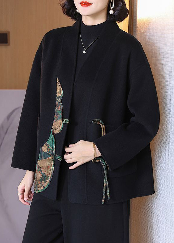 Gracefully Styled Coat for Any Occasion