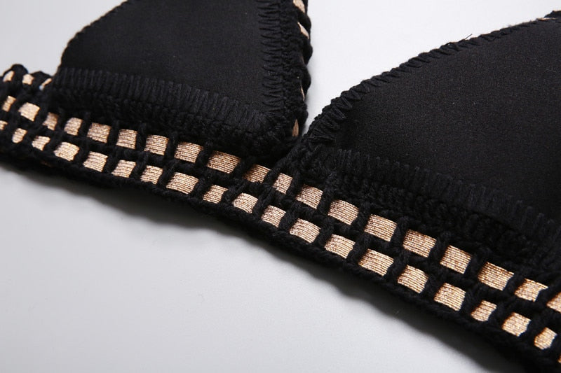Well Tailored Bikini with a Graceful Silhouette