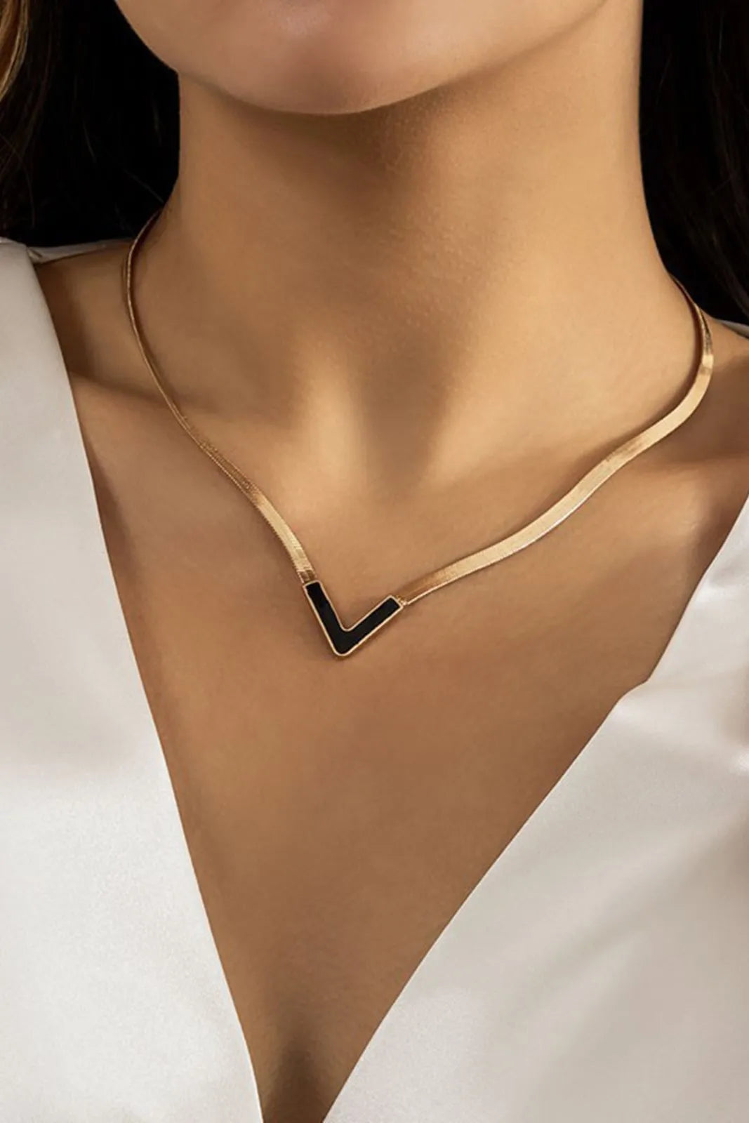 Gracefully Styled Garment for Any Occasion