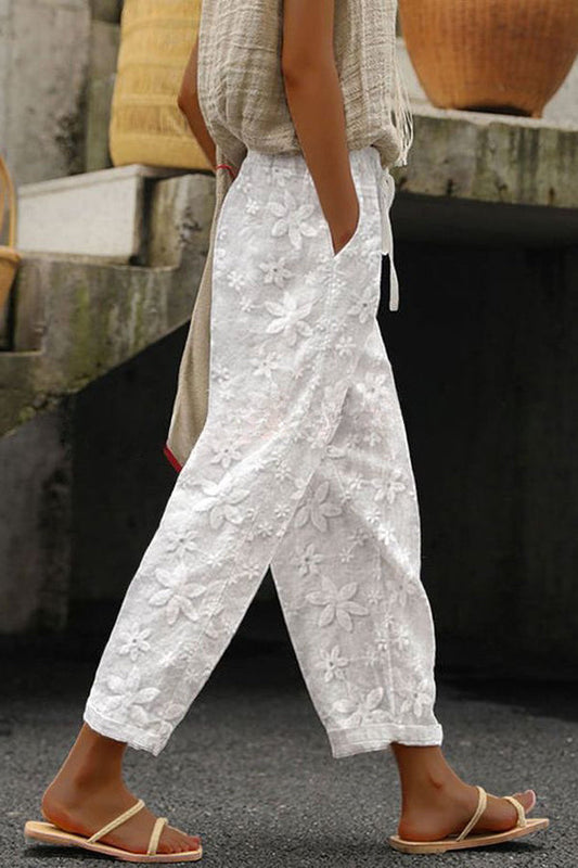 Well Tailored Pants with a Graceful Silhouette