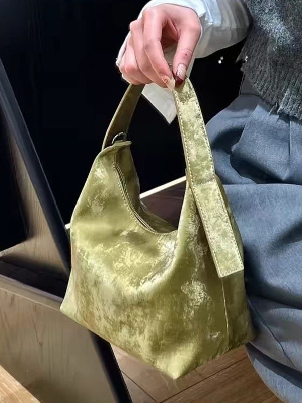 Polished Bag with an Effortless Classic Look