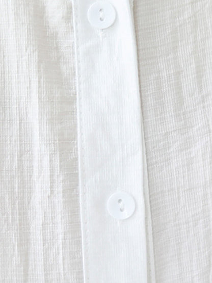 Effortlessly Elegant Blouse with a Timeless Design