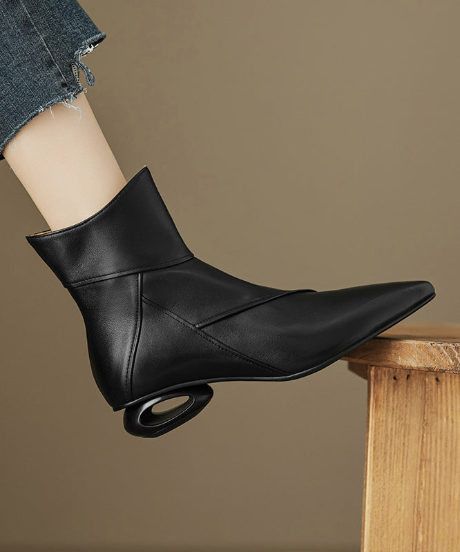 Beautifully Finished Boots in a Timeless Design
