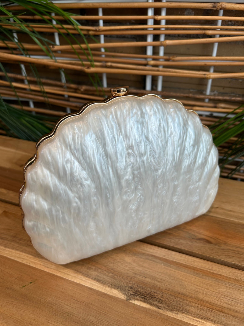 Polished Bag with an Effortless Classic Look