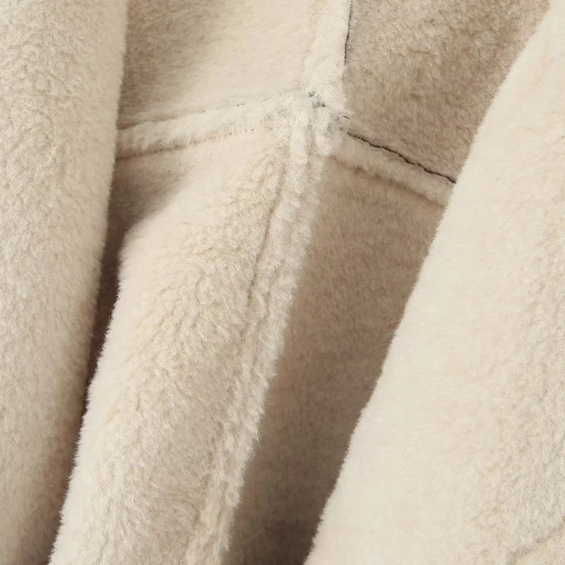 Beautifully Crafted Jacket in a Classic Style