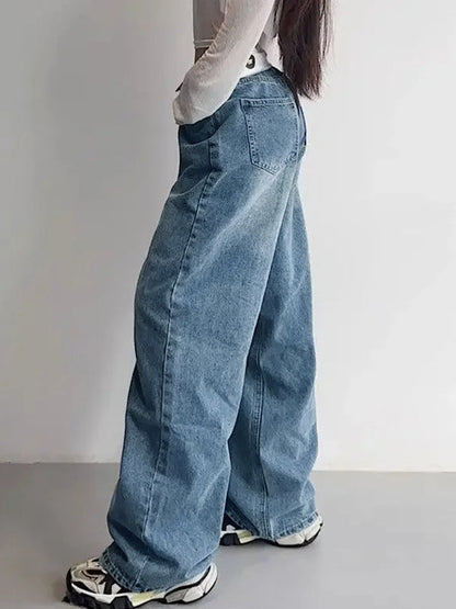 Well Tailored Garment with a Graceful Silhouette