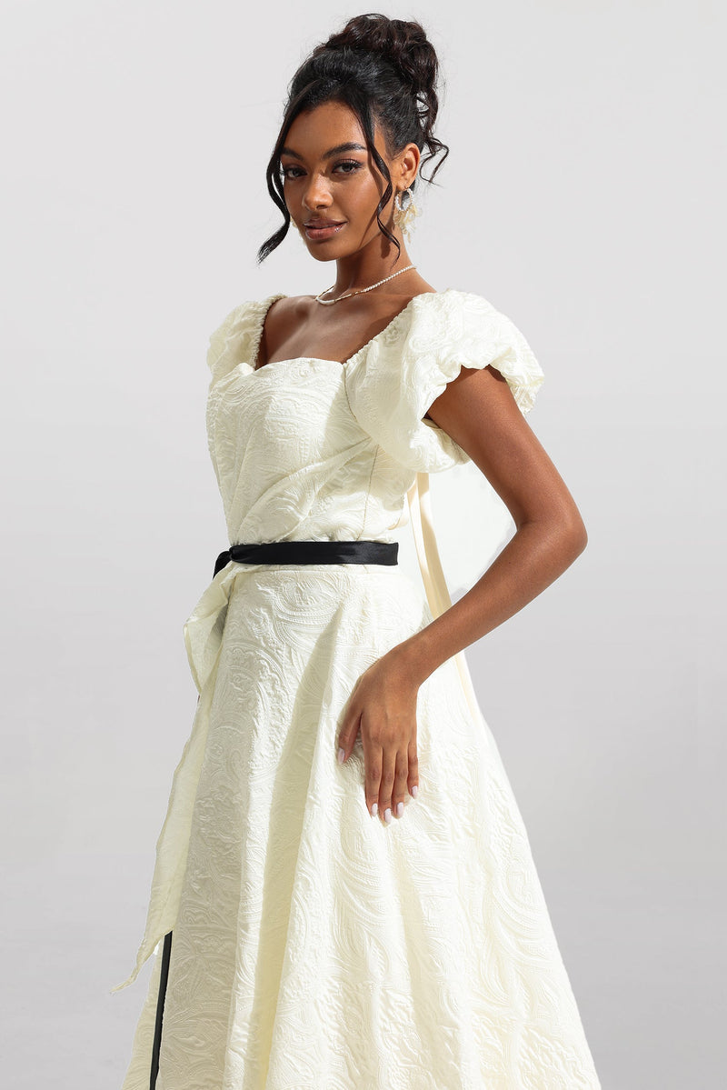 Beautifully Crafted Dress in a Classic Style