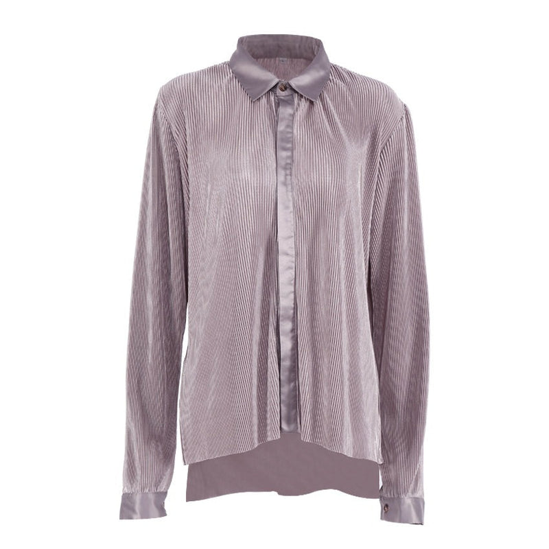 Effortlessly Elegant Shirt with a Timeless Design