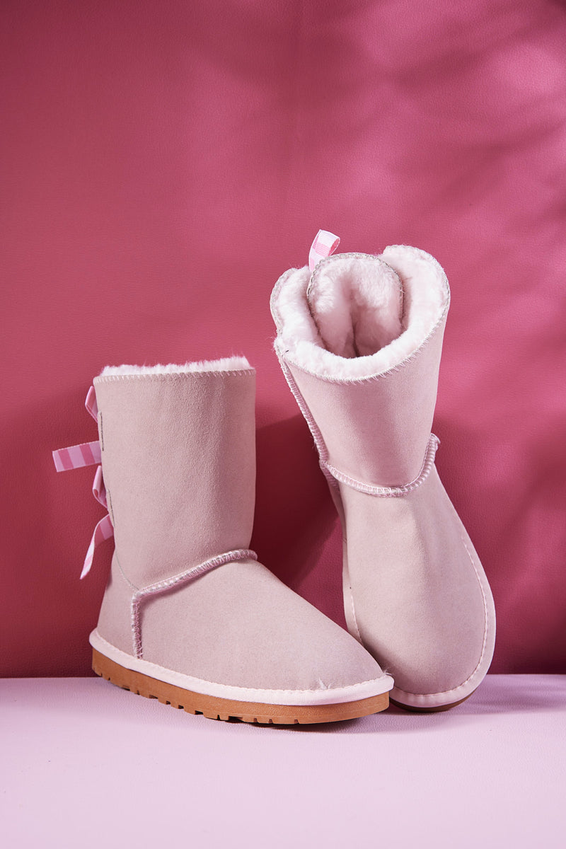 Polished Boots with an Effortless Classic Look