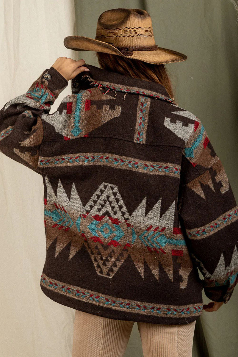 Effortlessly Elegant Jacket with a Timeless Design