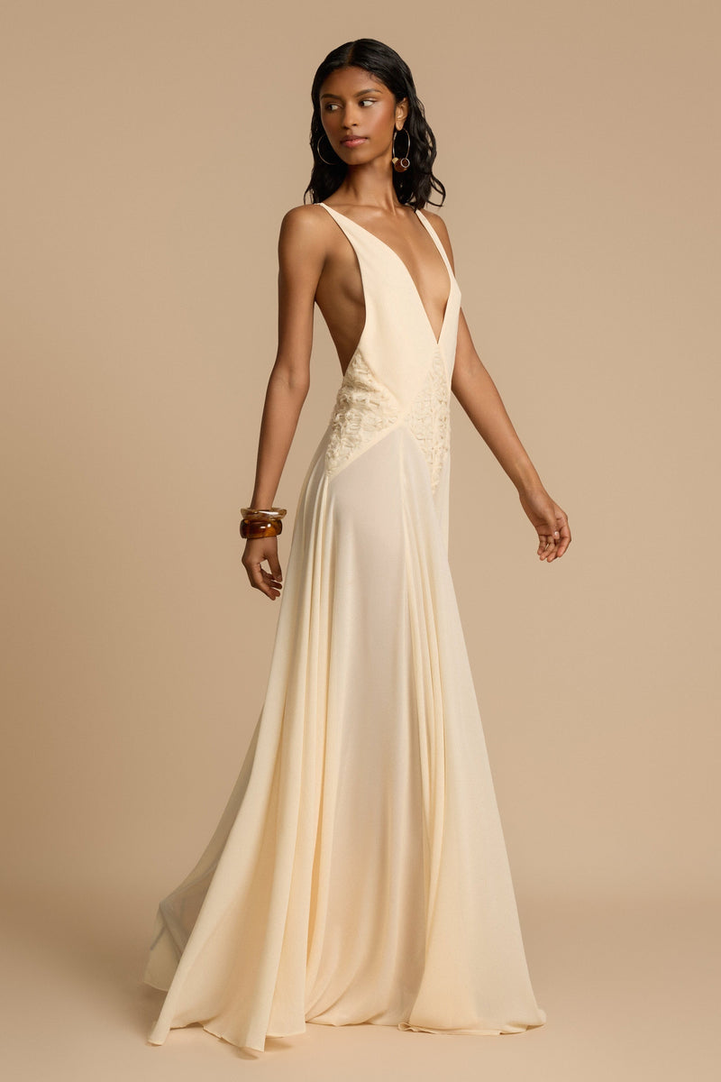 Sophisticated Dress with a Clean Classic Look