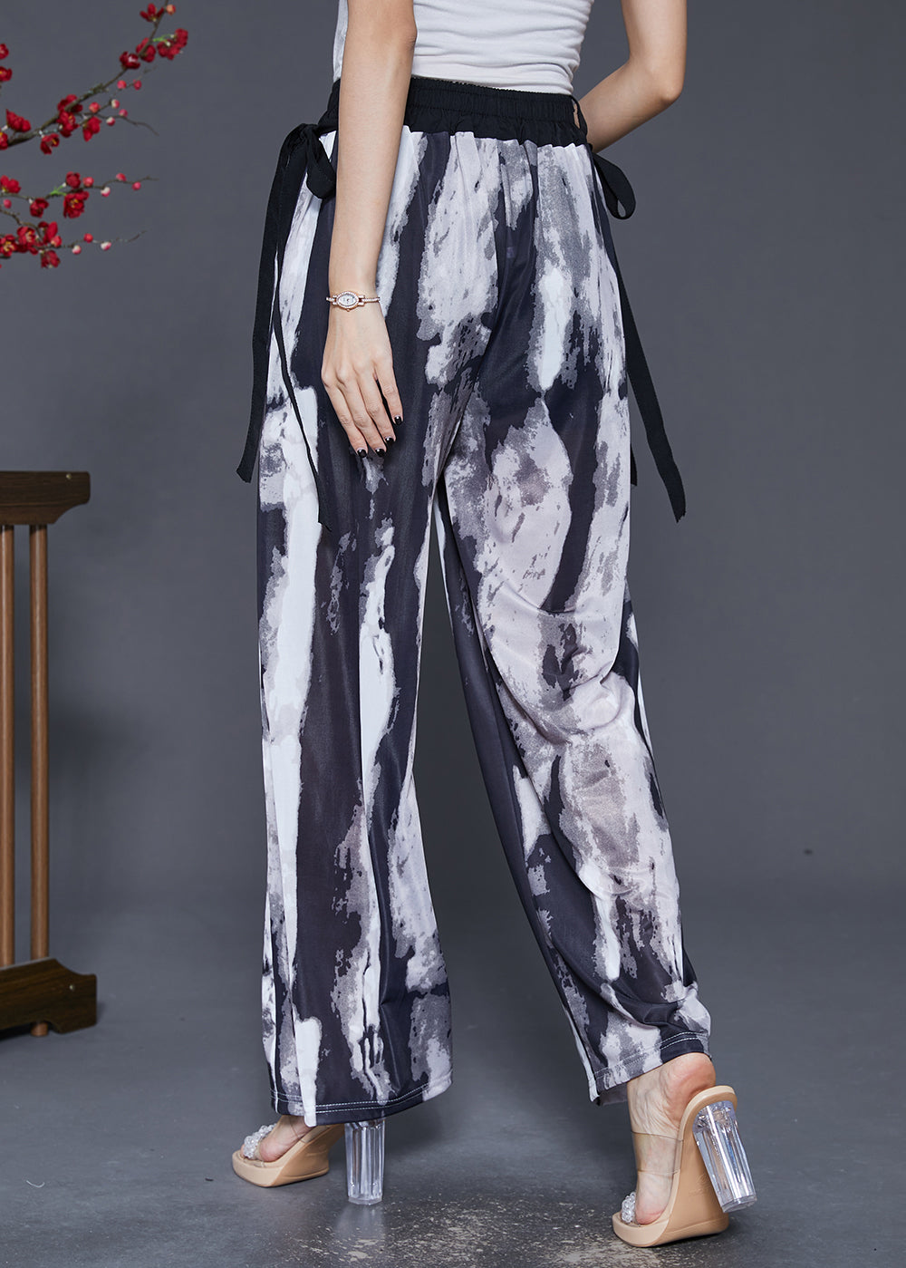 Gracefully Styled Pants for Any Occasion