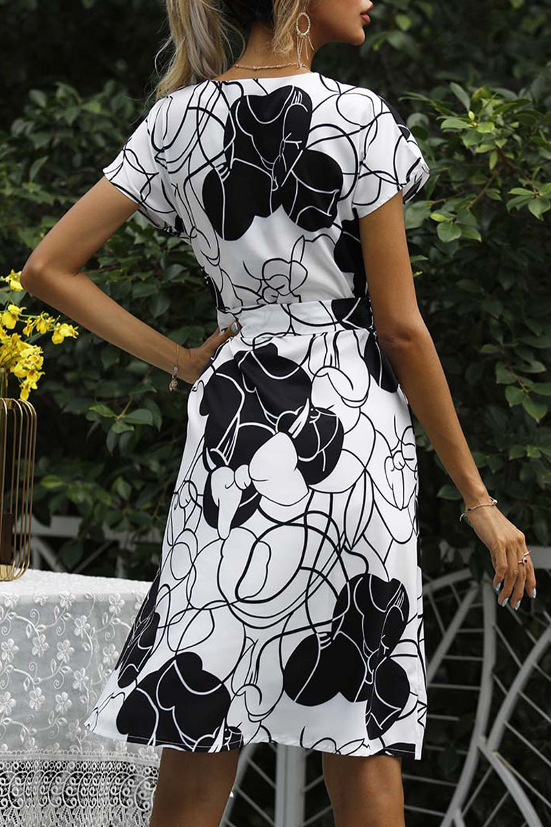Elegantly Styled Dress for Everyday Wear