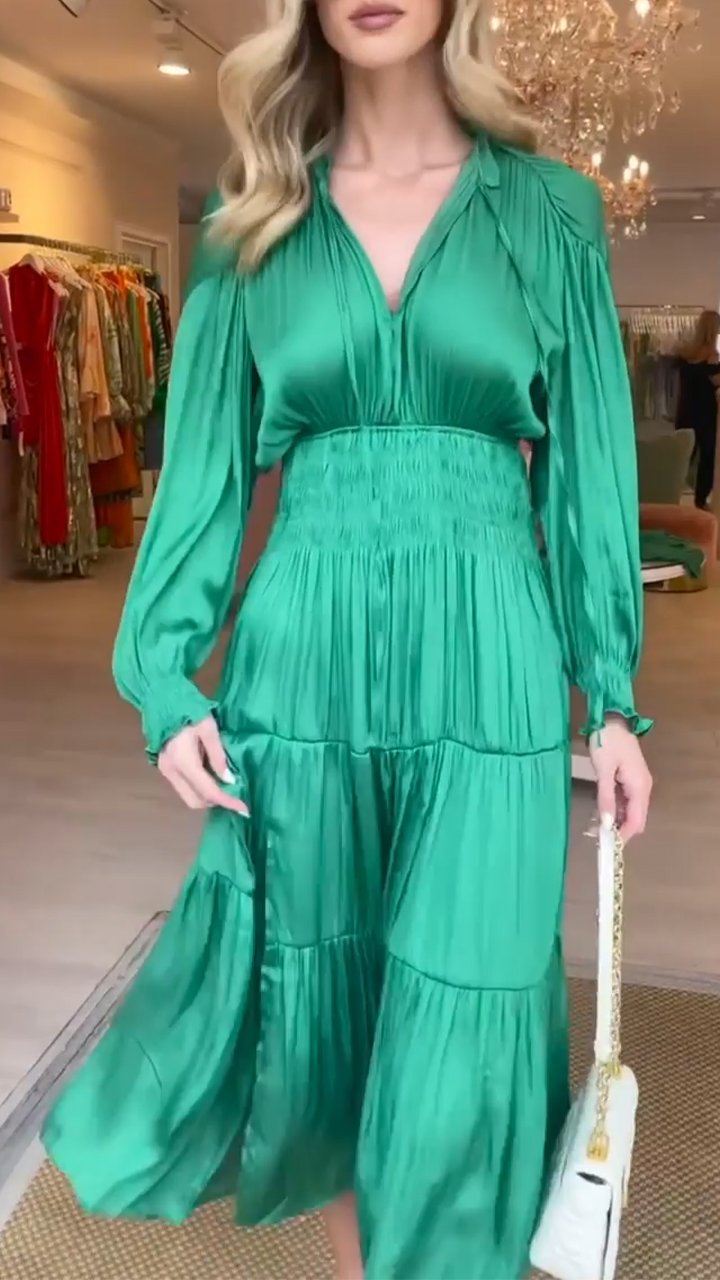 A Vintage Style Dress with Delicate Timeless Details