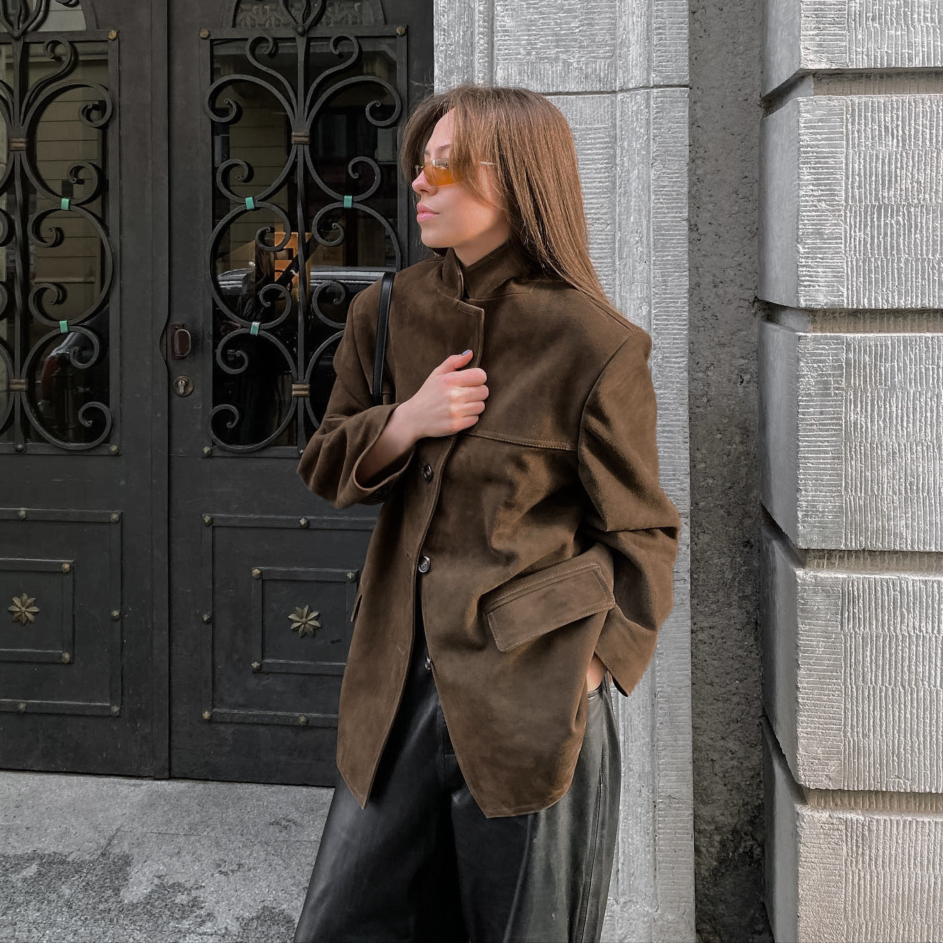 Effortlessly Elegant Jacket with a Timeless Design