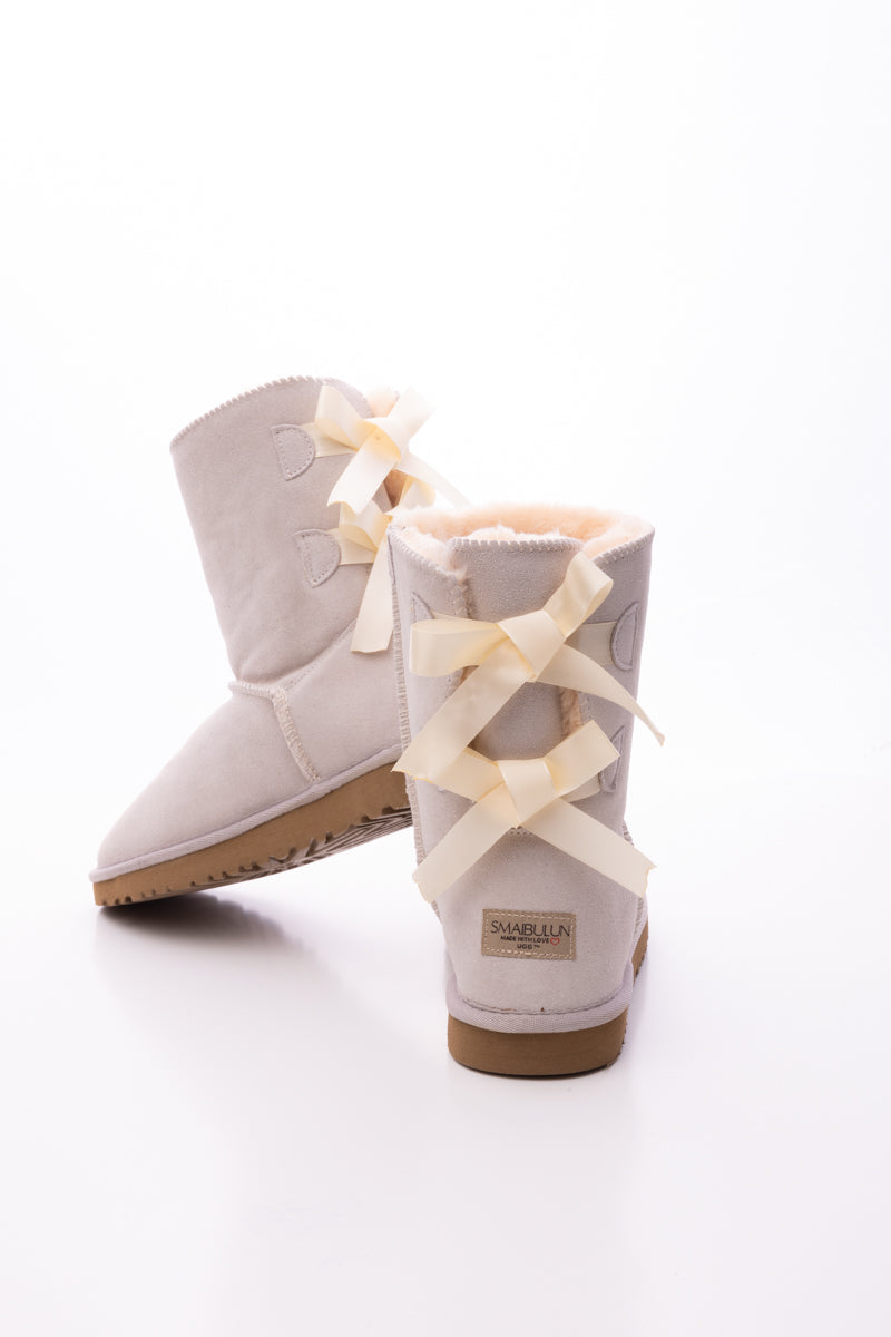 Gracefully Styled Boots for Any Occasion