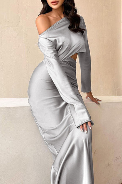 Well Tailored Garment with a Graceful Silhouette