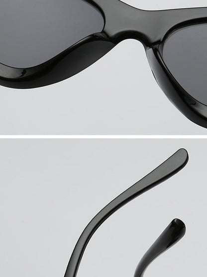 Sophisticated Garment with a Clean Classic Look
