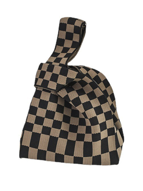 Well Tailored Bag with a Graceful Silhouette