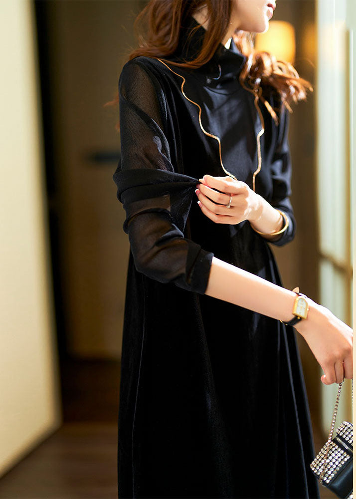 Classic Vintage Dress with a Flattering Fit