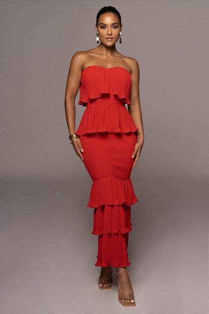 Well Tailored Dress with a Graceful Silhouette