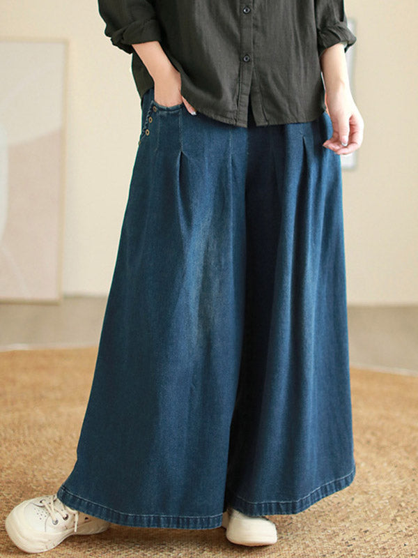 Well Tailored Trousers with a Graceful Silhouette