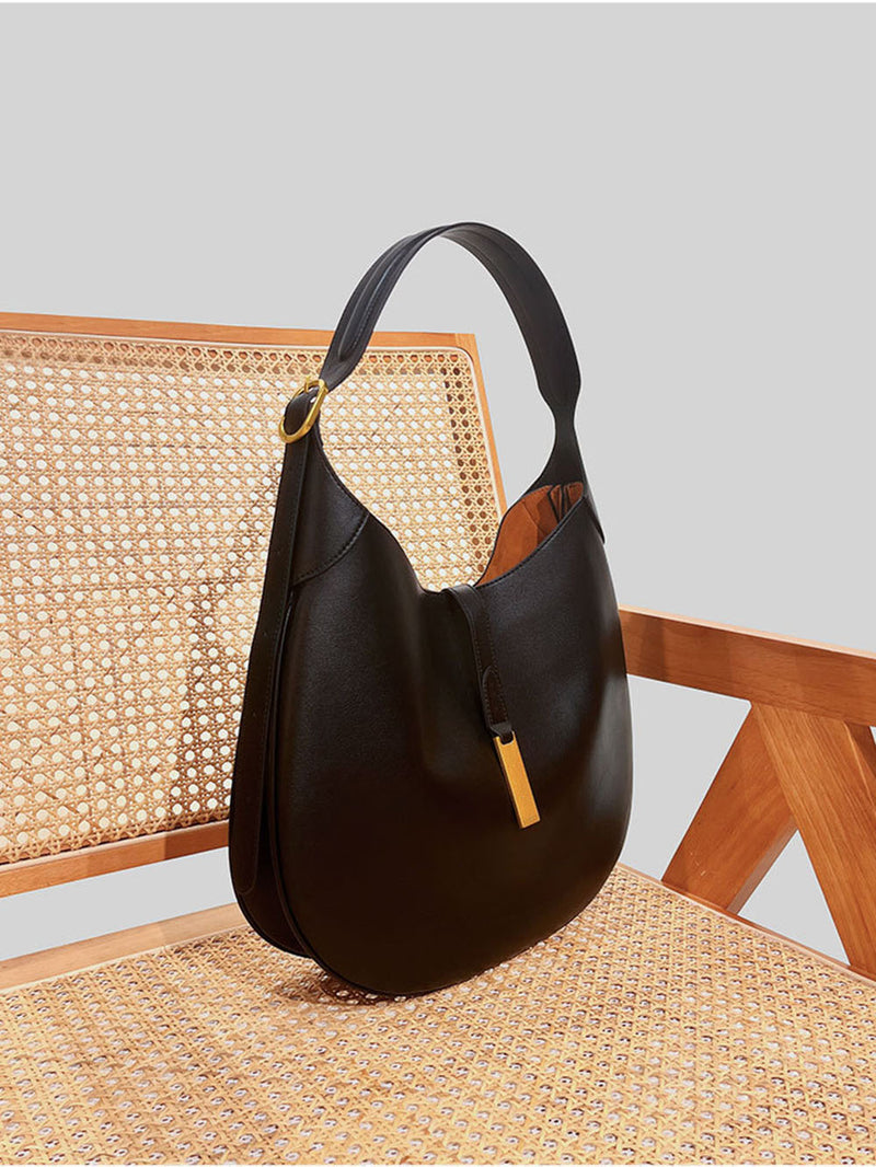 A Vintage Style Bag with Delicate Timeless Details