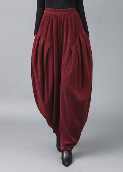 Well Tailored Pants with a Graceful Silhouette