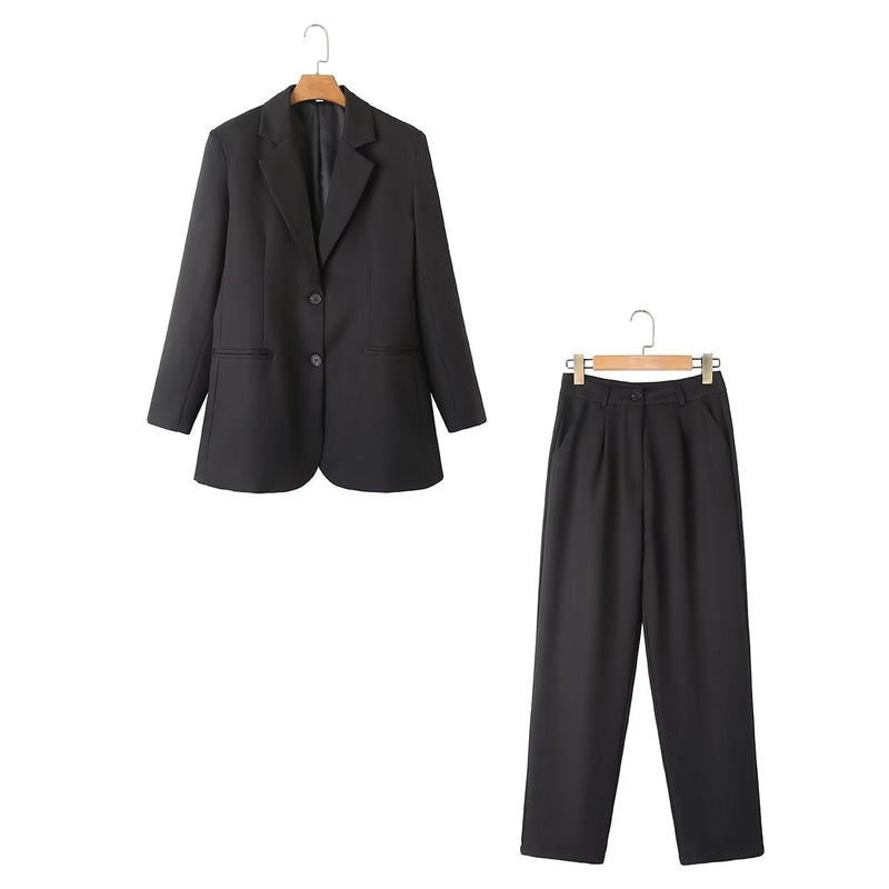 A Vintage Style Trousers with Delicate Timeless Details