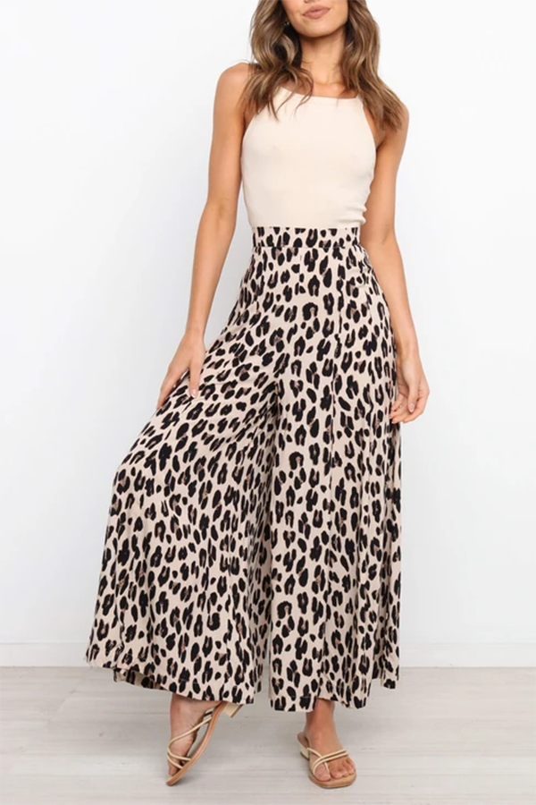 Elegantly Styled Pants for Everyday Wear