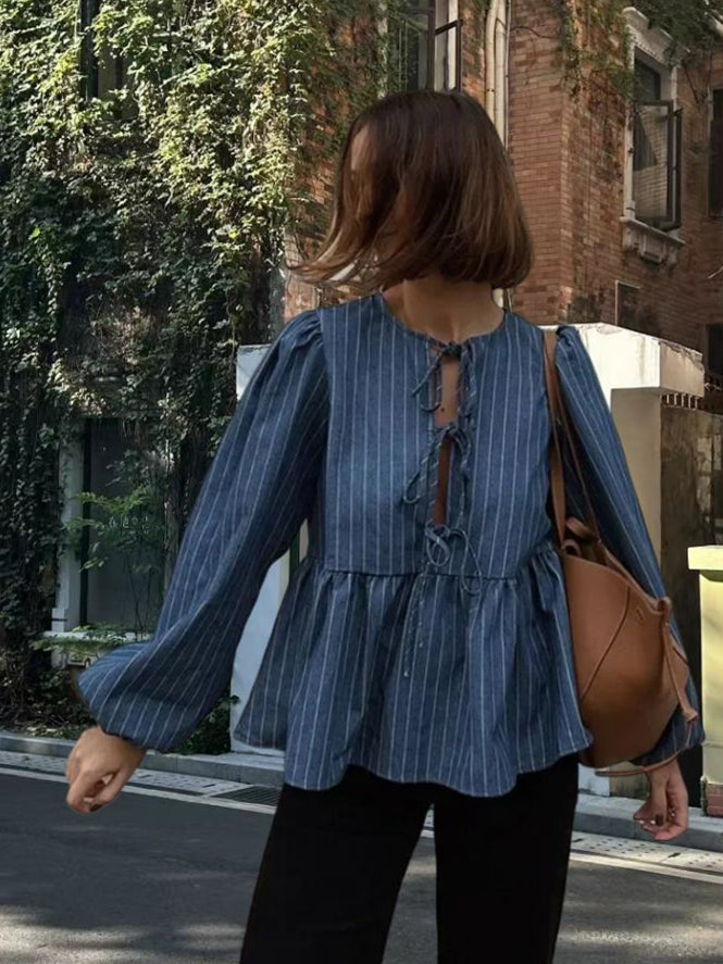 Effortlessly Elegant Top with a Timeless Design
