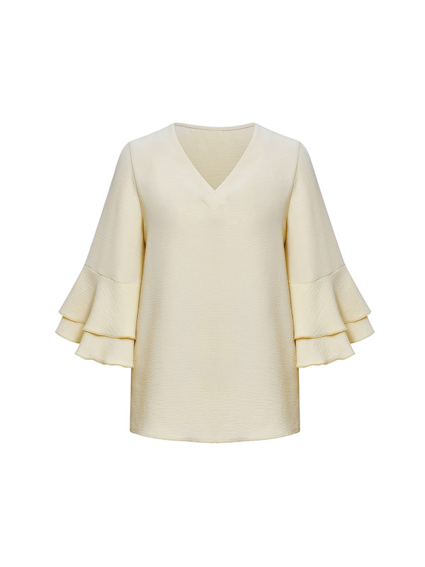 Beautifully Crafted T-Shirt in a Classic Style