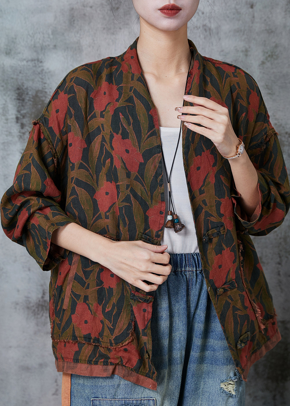 Well Tailored Coat with a Graceful Silhouette