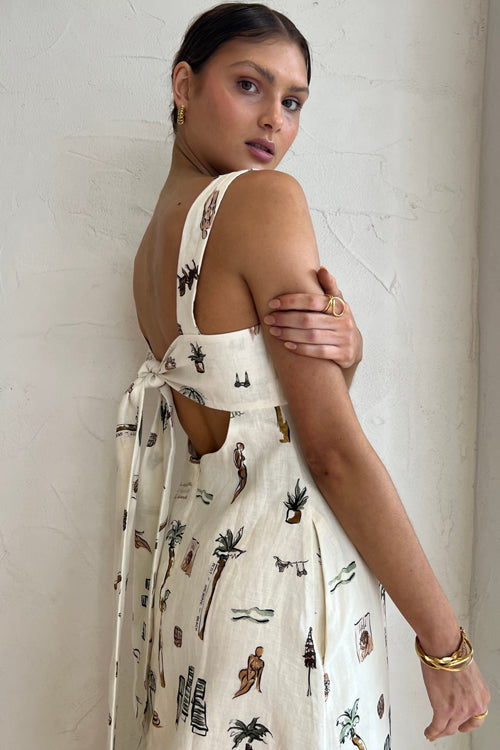 Beautifully Crafted Dress in a Classic Style