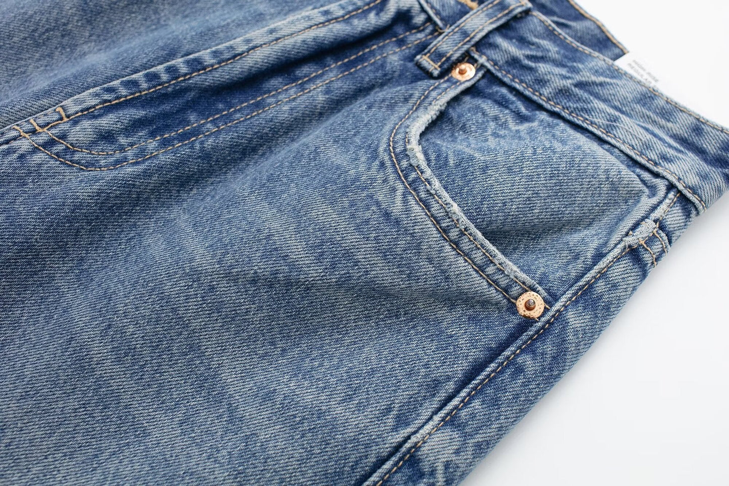 Beautifully Crafted Trousers in a Classic Style